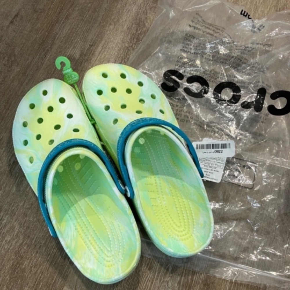 NWT Crocs jimmy buffet margaritaville shoes